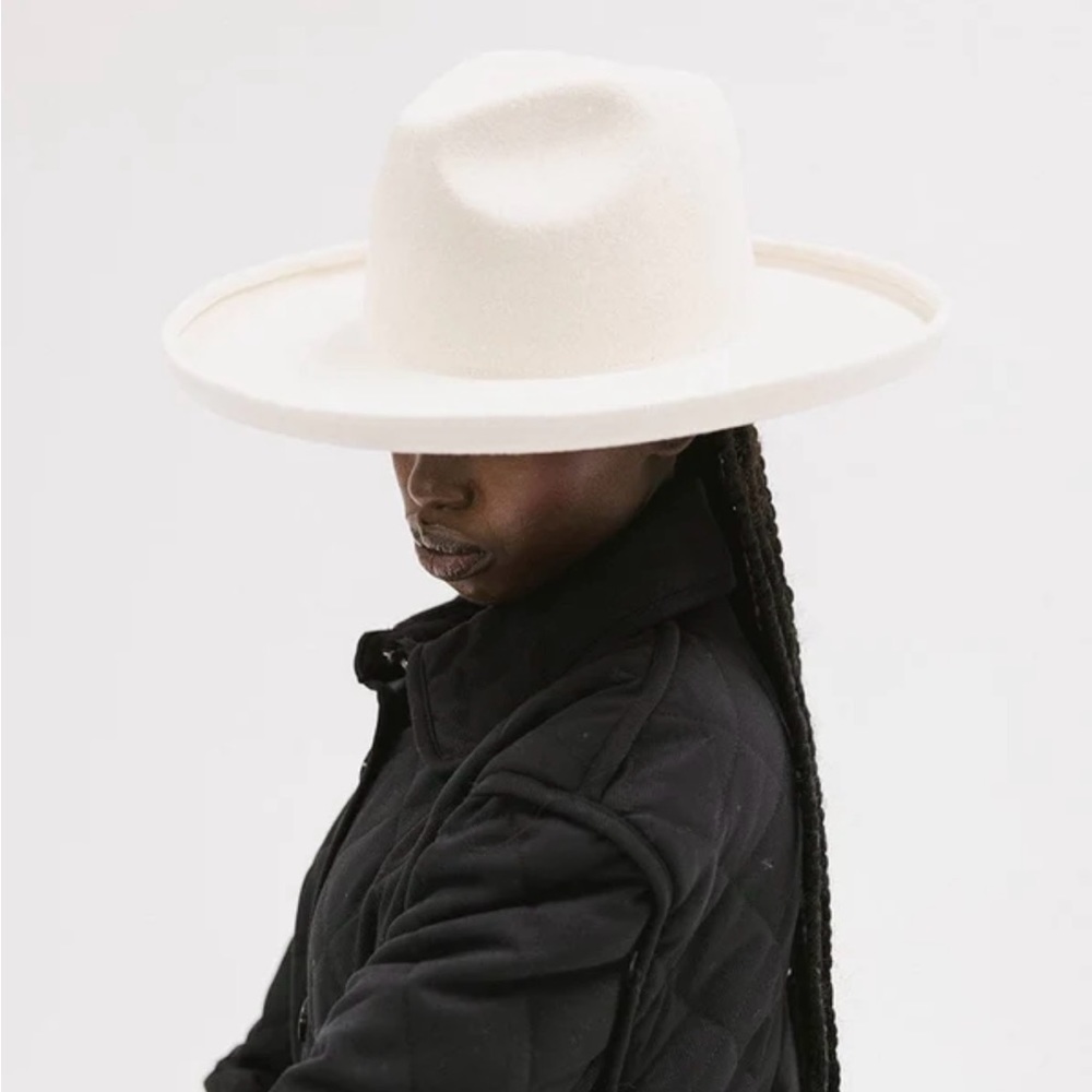 Gigi Pip Maude Pencil Hat in White